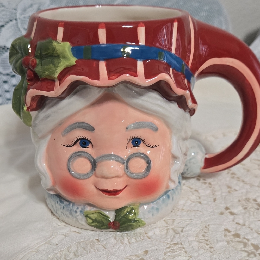 Vintage 1990's Mrs. Claus Mug